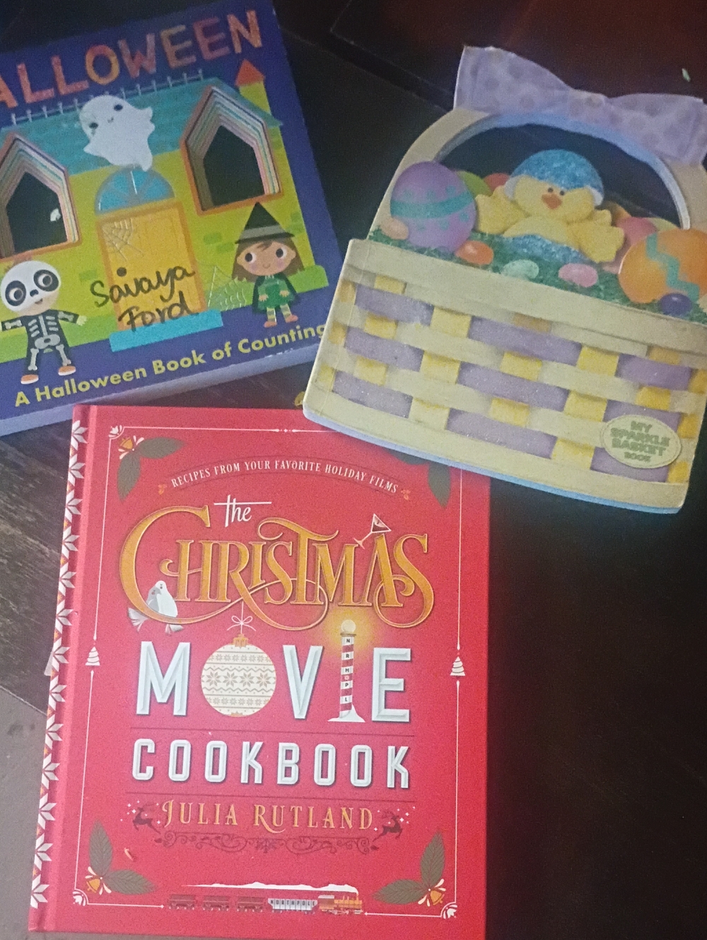The Christmas Movie Cookbook - Red Holiday Cookbook